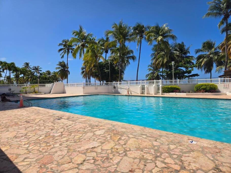 Tropical Chic Beach Paradise Сан-Хуан Экстерьер фото